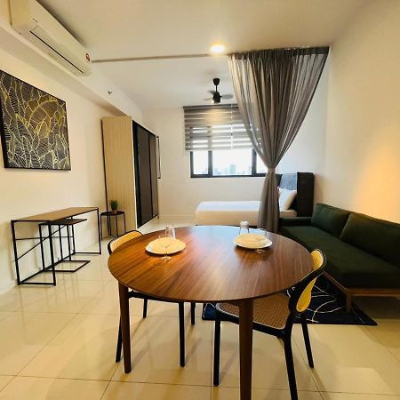 Chambers Serviced Suites Klcc By Cozy Stay Κουάλα Λουμπούρ Εξωτερικό φωτογραφία