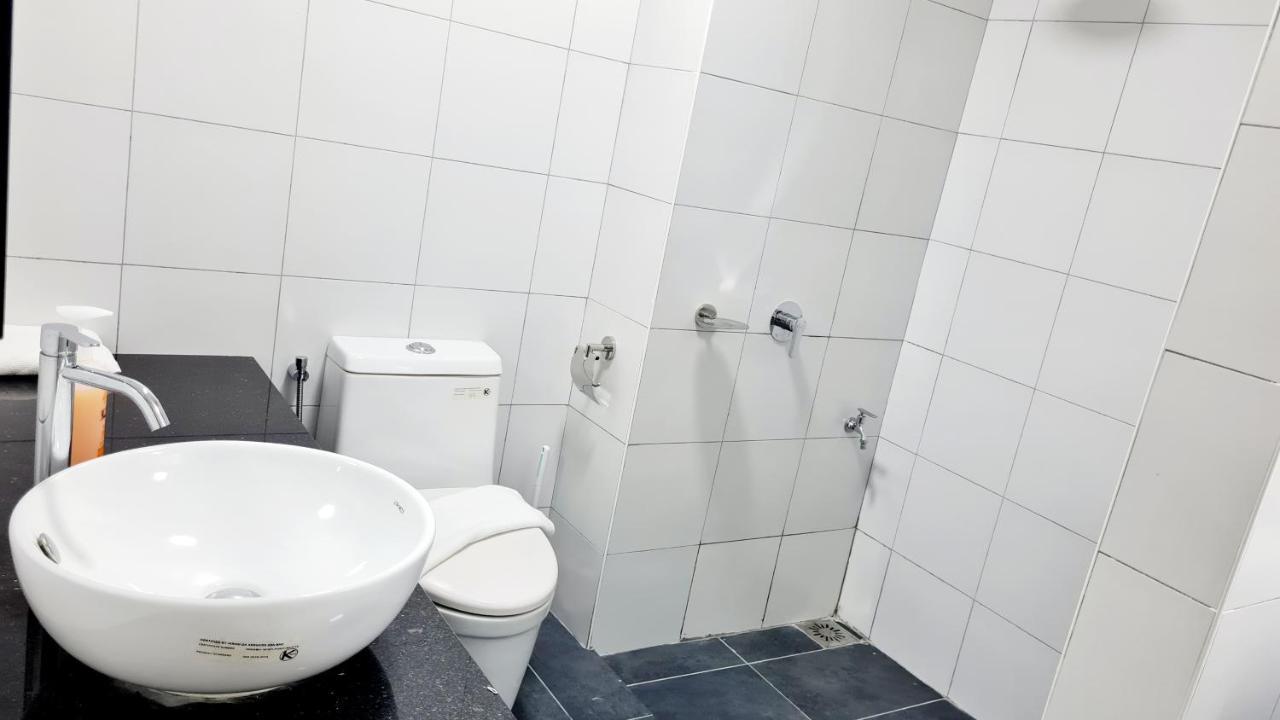 Chambers Serviced Suites Klcc By Cozy Stay Κουάλα Λουμπούρ Εξωτερικό φωτογραφία
